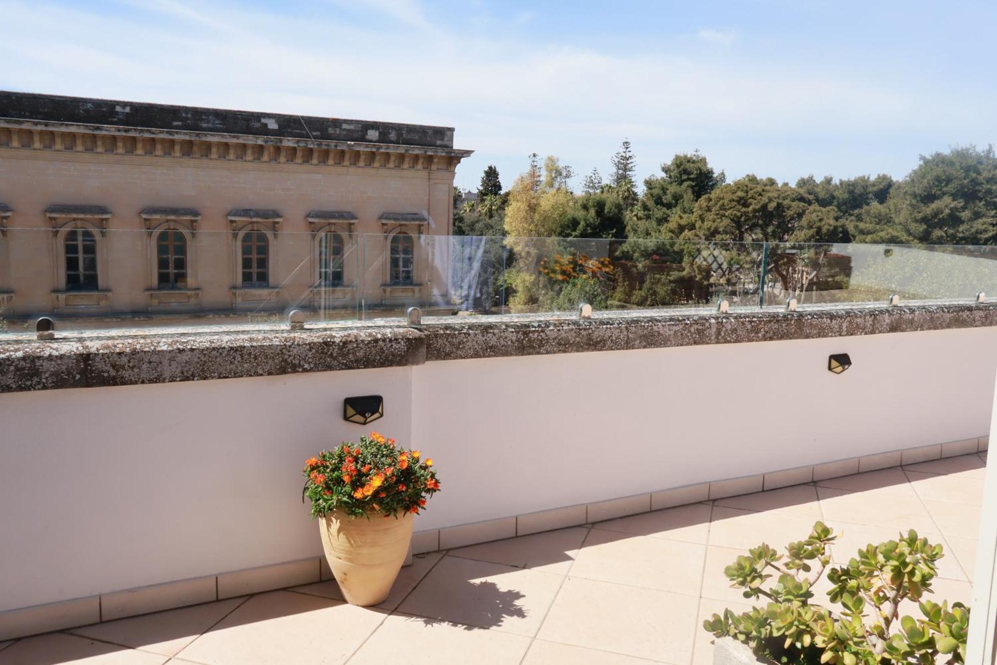 The Golden Hour, Luxury Apartment With A Panoramic View Lecce Luaran gambar